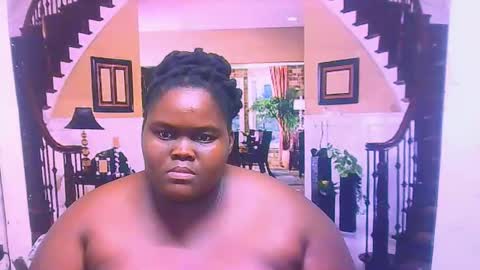 ebonyhotbuns4u2luv online show from January 17, 6:47 am