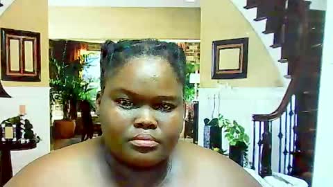ebonyhotbuns4u2luv online show from January 30, 7:07 am