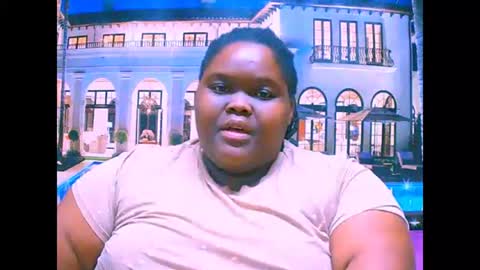 Snapshot of ebonyhotbuns4u2luv chatting on September 26, 7:17 am ebonyhotbuns4u2luv online show from September 26, 7:17 am