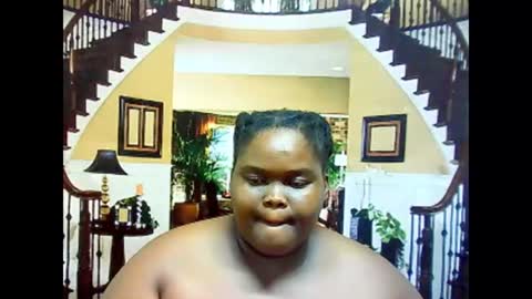 ebonyhotbuns4u2luv online show from February 8, 7:15 am