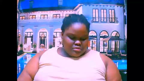 Snapshot of ebonyhotbuns4u2luv chatting on October 12, 6:54 pm ebonyhotbuns4u2luv online show from October 12, 6:54 pm