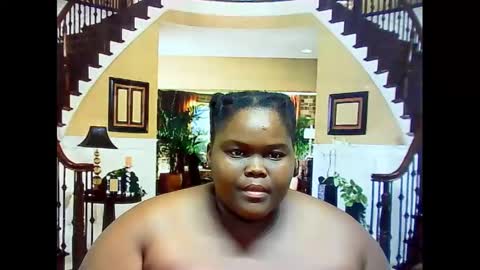 ebonyhotbuns4u2luv online show from February 11, 7:02 am