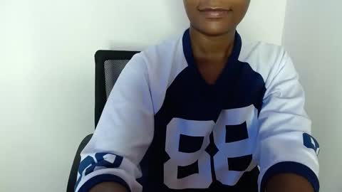 ebonylolo online show from February 18, 6:17 pm