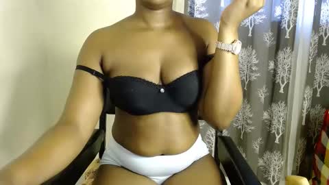 ebonylolo online show from December 11, 12:44 pm