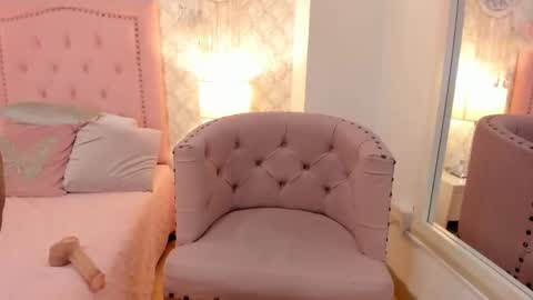 Snapshot of ebonyludovica chatting on September 25, 4:11 am Ludovica online show from September 25, 4:11 am