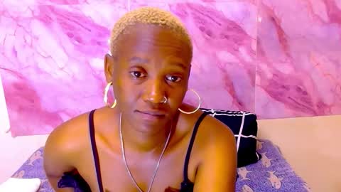 Snapshot of ebonyolive69 chatting on October 21, 6:45 pm Cindy online show from October 21, 6:45 pm