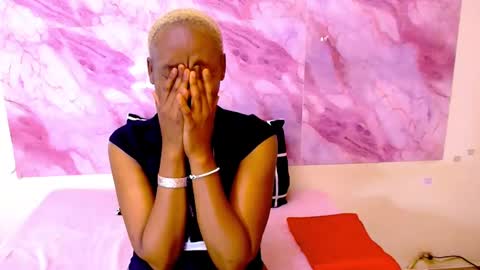 Snapshot of ebonyolive69 chatting on October 19, 5:26 pm Cindy online show from October 19, 5:26 pm