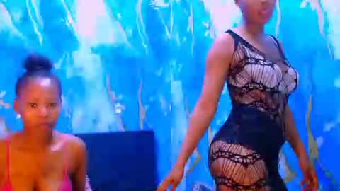 ebonypretty4u online show from October 17, 11:02 am