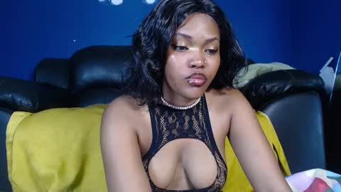Smilz online show from December 14, 4:52 pm