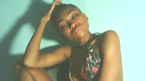 Snapshot of ebonyxxbabe chatting on October 1, 3:22 am ebonyxxbabe online show from October 1, 3:22 am