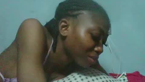 Snapshot of ebonyxxbabe chatting on October 16, 10:12 pm ebonyxxbabe online show from October 16, 10:12 pm