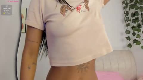 Snapshot of ebonyy_petite_69 chatting on October 16, 11:29 pm ebonyy_petite_69 online show from October 16, 11:29 pm