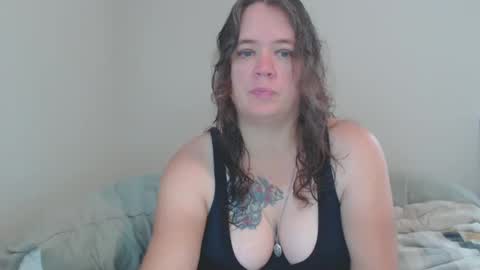 Snapshot of echosol17 chatting on September 18, 4:38 pm Weird Echo online show from September 18, 4:38 pm