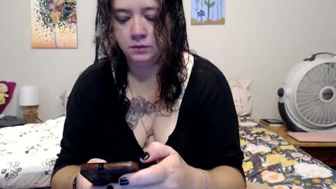 Snapshot of echosol17 chatting on September 23, 11:19 am Weird Echo online show from September 23, 11:19 am