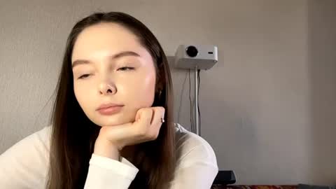Olivia online show from July 13, 3:13 pm