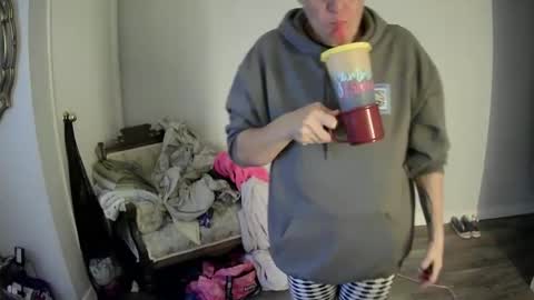 Angel online show from October 6, 1:50 pm