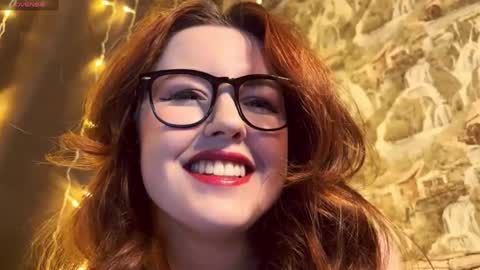 Friendly neighbourhoud redhead  online show from January 23, 11:05 pm