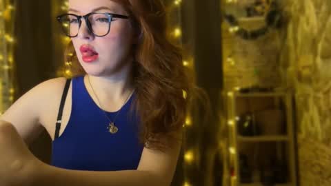 Friendly neighbourhoud redhead  online show from January 16, 11:27 pm