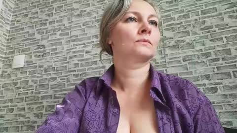 Snapshot of edithmanning chatting on September 30, 6:30 am edithmanning online show from September 30, 6:30 am