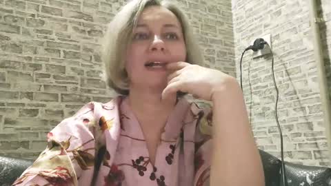 edithmanning online show from December 13, 5:21 pm