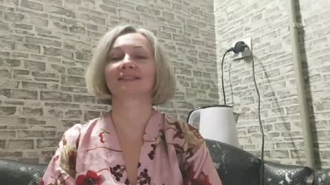 edithmanning online show from December 16, 5:33 pm