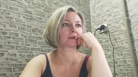 edithmanning online show from January 6, 11:18 am
