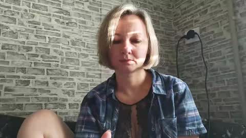 edithmanning online show from December 14, 7:29 am