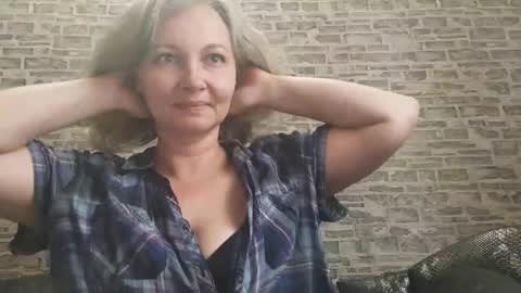 Snapshot of edithmanning chatting on October 20, 5:32 am edithmanning online show from October 20, 5:32 am