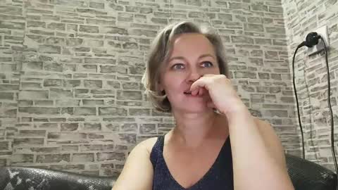 edithmanning online show from December 6, 2:06 pm