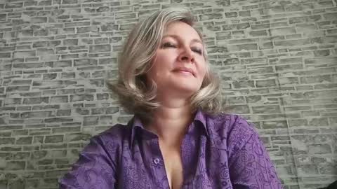 Snapshot of edithmanning chatting on September 26, 5:27 am edithmanning online show from September 26, 5:27 am