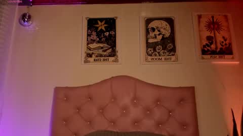 effy online show from February 21, 3:18 am