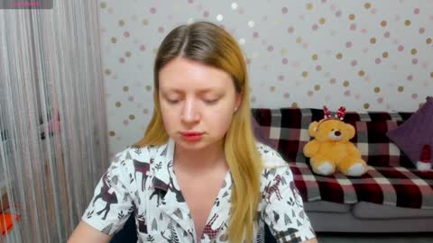 Effy online show from January 15, 5:29 am