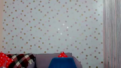 Effy online show from December 11, 11:51 am