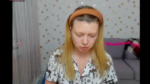 Effy online show from December 25, 7:35 am