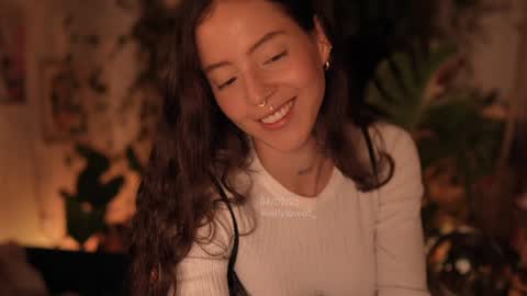 Snapshot of effylowell_ chatting on February 5, 12:53 am Effy online show from February 5, 12:53 am