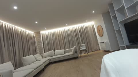 Snapshot of ehotlovea chatting on October 9, 1:32 am Erik and Alice online show from October 9, 1:32 am