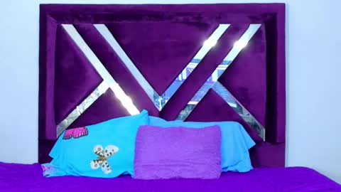 Snapshot of eimy__cute chatting on October 21, 6:45 pm eimy__cute online show from October 21, 6:45 pm