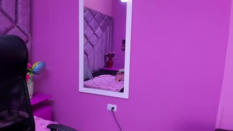 eimy_cutte online show from March 11, 12:06 pm