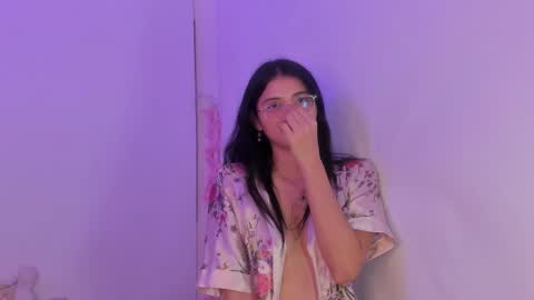 Snapshot of eimy_leny_ chatting on September 14, 2:20 am EIMY online show from September 14, 2:20 am