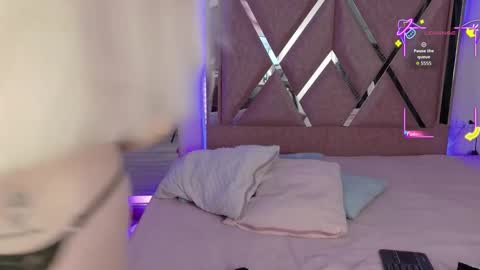 Snapshot of eimyaniston_cute chatting on September 20, 12:03 pm eimyaniston cute online show from September 20, 12:03 pm