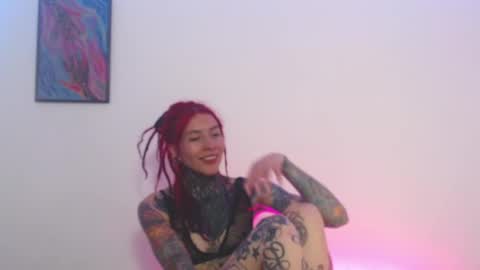 Snapshot of eimytatto_ chatting on February 2, 1:55 am Carla online show from February 2, 1:55 am