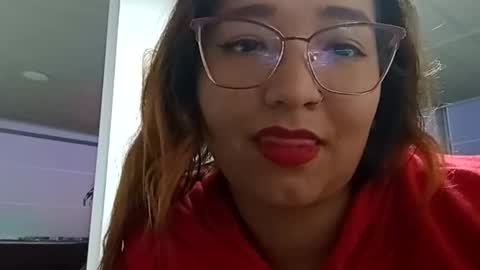 Snapshot of eireneninon chatting on December 19, 11:03 pm Eirene online show from December 19, 11:03 pm