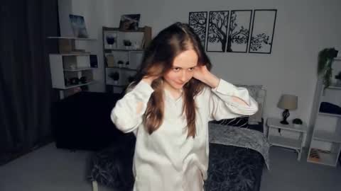 Elis 3 online show from December 22, 6:26 pm
