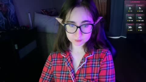 If you like it when I meow give me a thumbs up online show from December 9, 10:11 am
