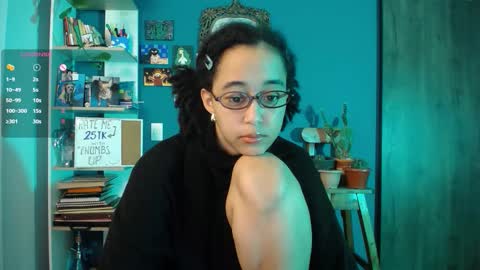 Ela  Help me reach 100 thumbs up online show from November 7, 8:20 am