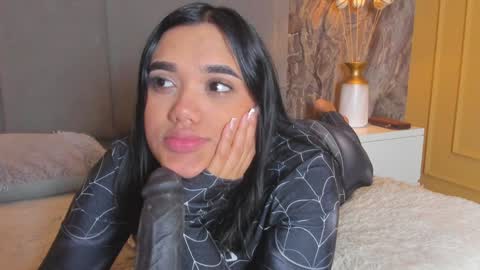   online show from December 12, 10:24 am