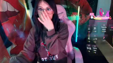 ELA  online show from January 8, 6:23 pm