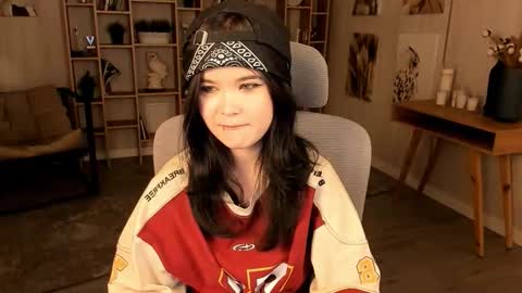 Snapshot of elainebeness chatting on October 8, 7:40 pm Your sweet girl online show from October 8, 7:40 pm