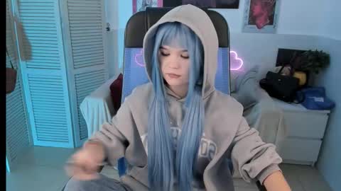 Snapshot of elainebeness chatting on September 26, 8:50 pm Your sweet girl online show from September 26, 8:50 pm