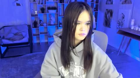 Snapshot of elainebeness chatting on October 21, 7:29 pm Your sweet girl online show from October 21, 7:29 pm